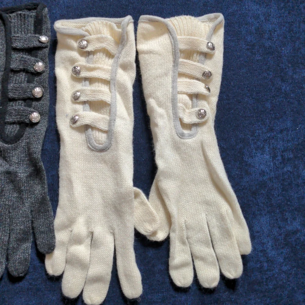 LAUREN Ralph Lauren Wool/Cashmere blend knit gloves, 3 pairs, black pair is NWT - Picture 3 of 8